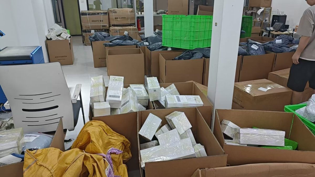 Packing bench
